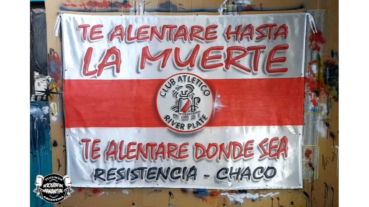 bandera con aerografia de river plate escudo mas frases