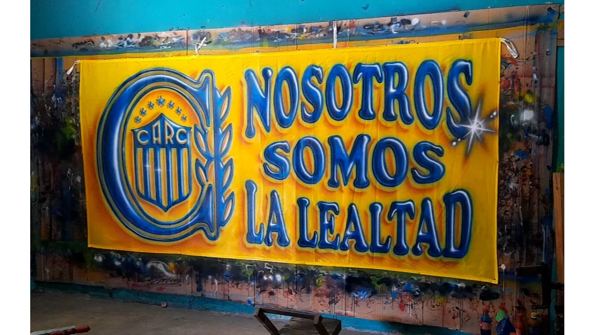 bandera de central nosotros somos la lealtad