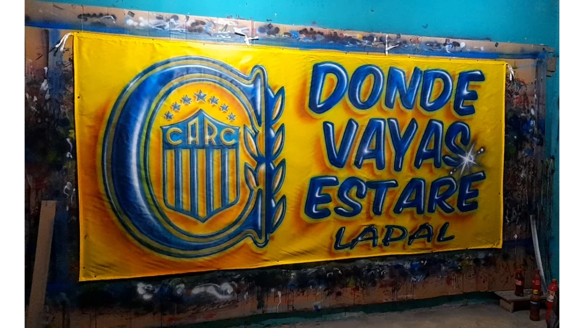 bandera de rosario central pintada