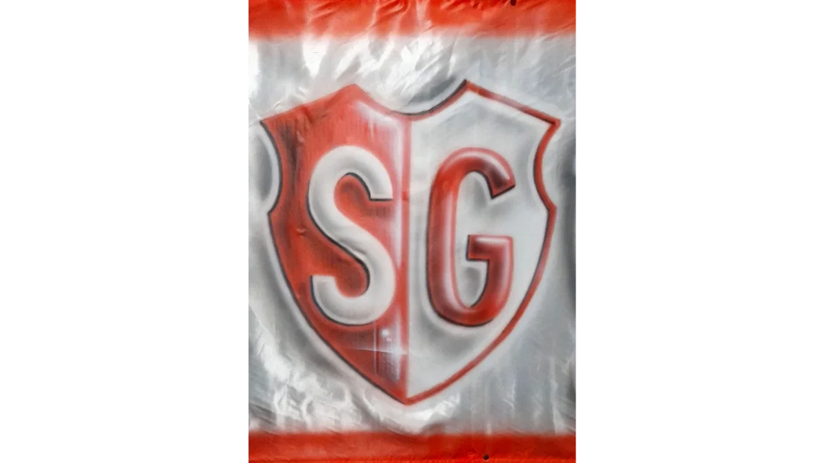 bandera de sportivo guzman con aerografia