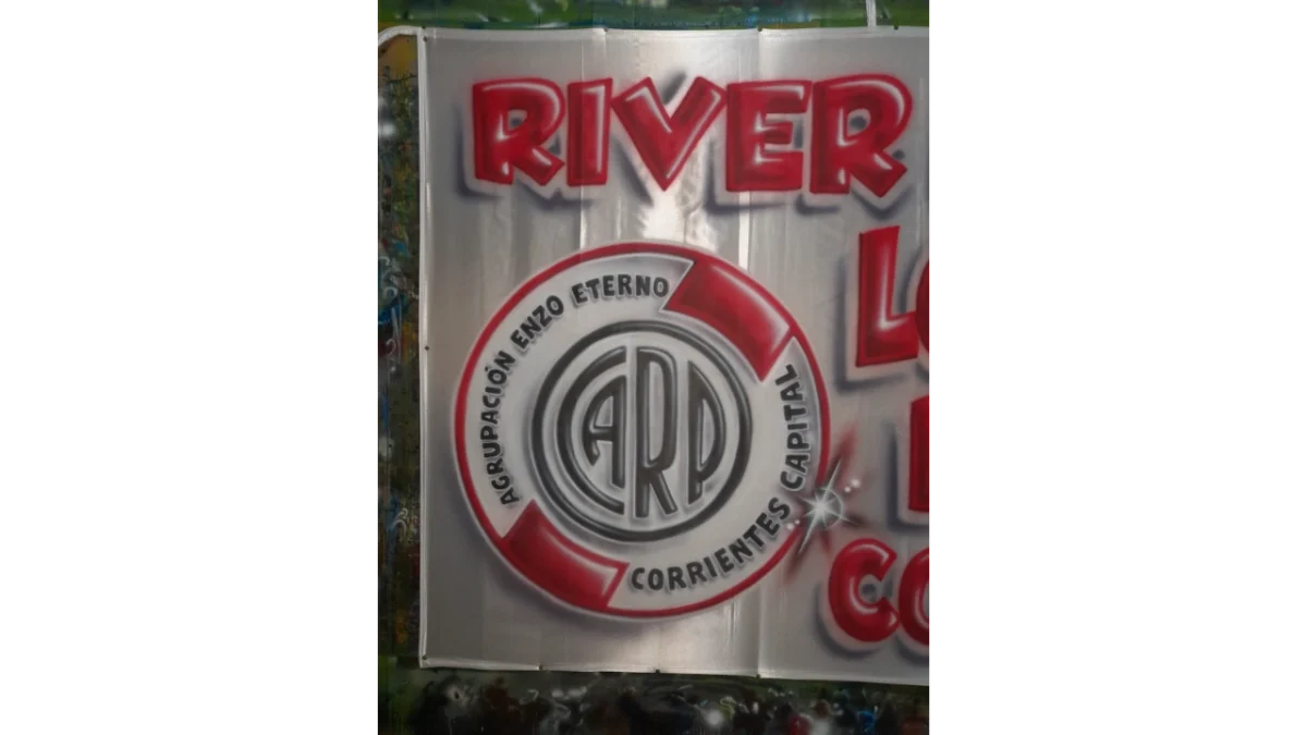 logo de la agrupacion de river plate con aerografia